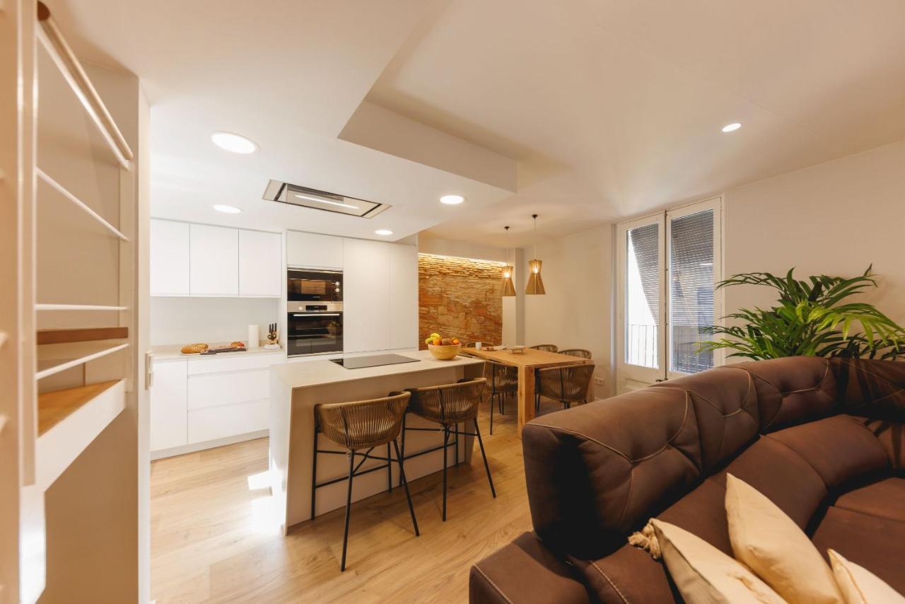 Bravissimo Cort Reial Duplex, Spacious With 3 Bedrooms 지로나 외부 사진
