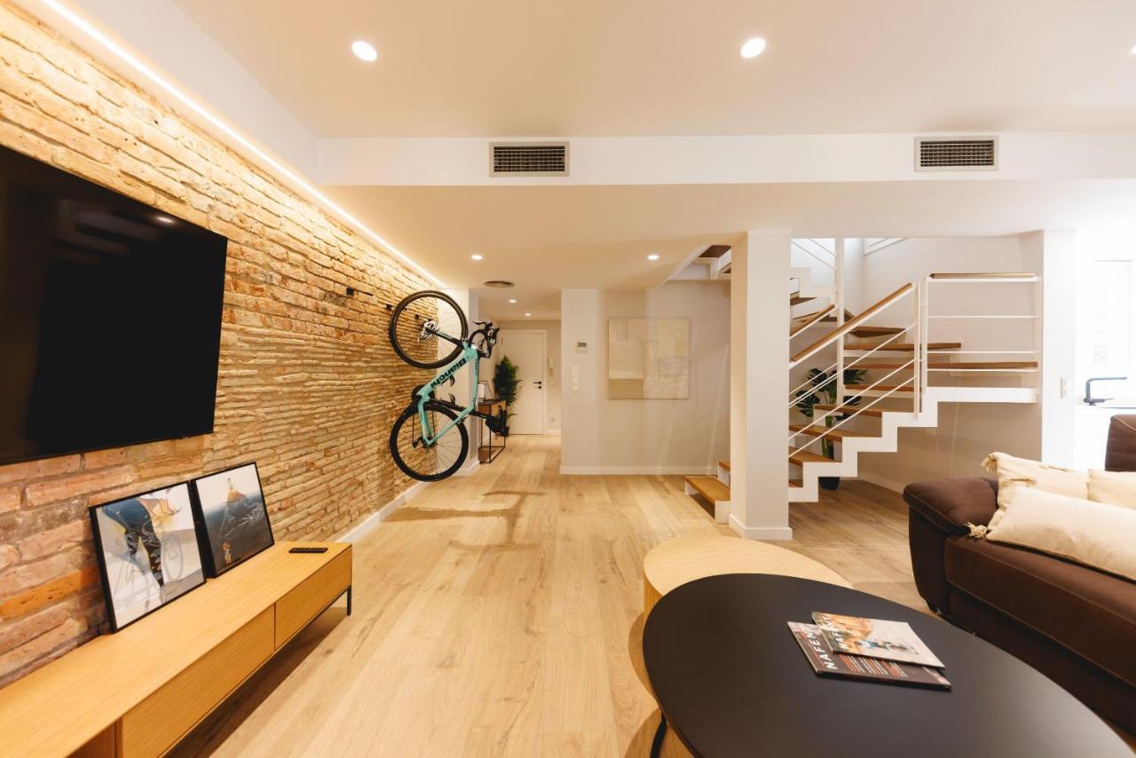 Bravissimo Cort Reial Duplex, Spacious With 3 Bedrooms 지로나 외부 사진