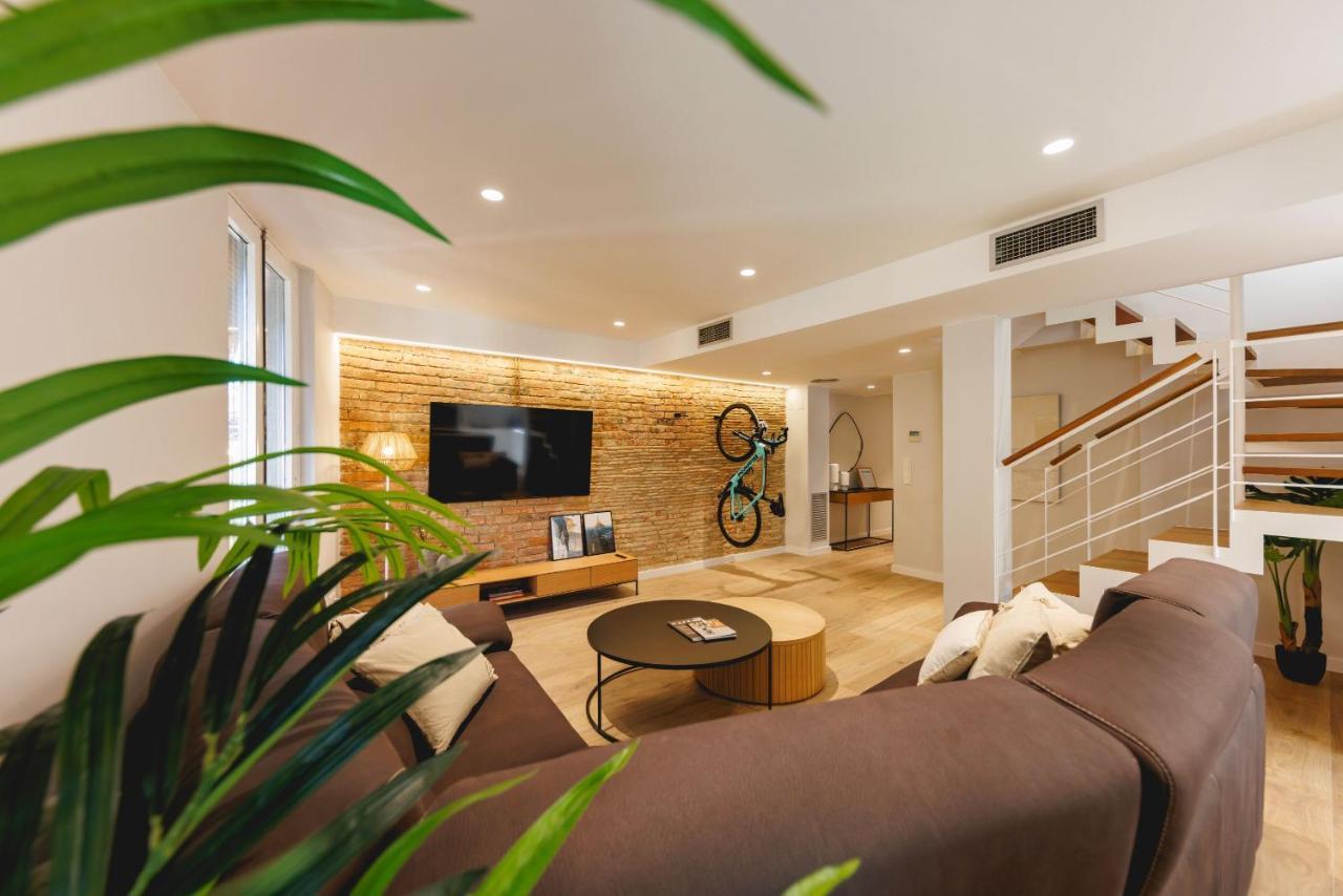 Bravissimo Cort Reial Duplex, Spacious With 3 Bedrooms 지로나 외부 사진